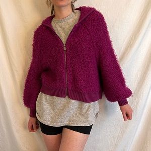 Free People Cozy Cropped Magenta Boucle Sweatshirt/Sweater